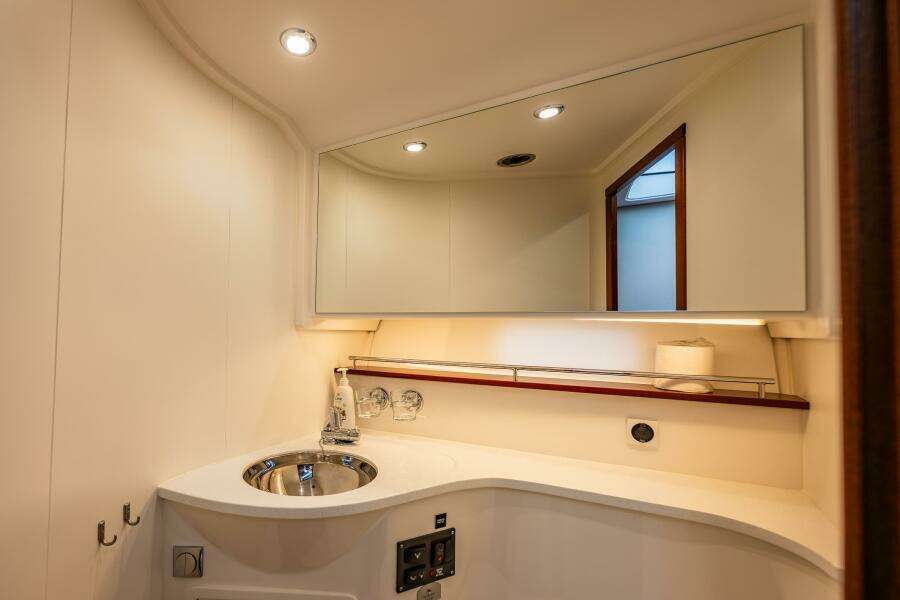 Crazy Love 40ft Nimbus Yacht For Sale