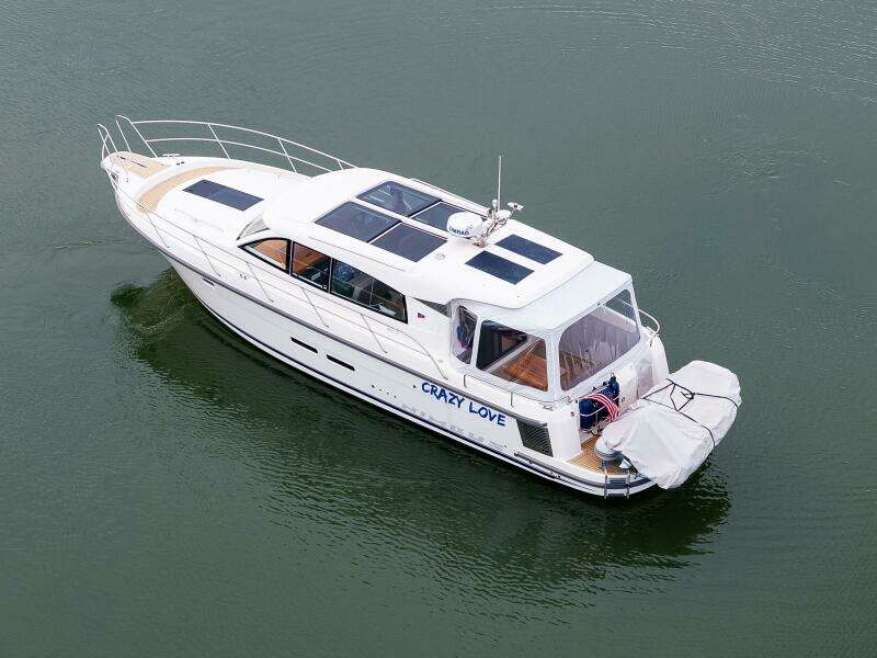 Crazy Love 40ft Nimbus Yacht For Sale