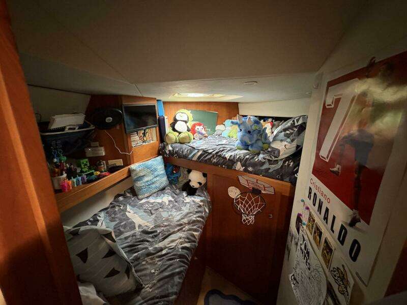 LOLA S ARK III 45ft Silverton Yacht For Sale