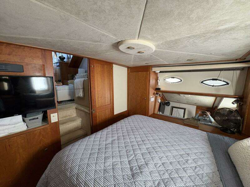 LOLA S ARK III 45ft Silverton Yacht For Sale