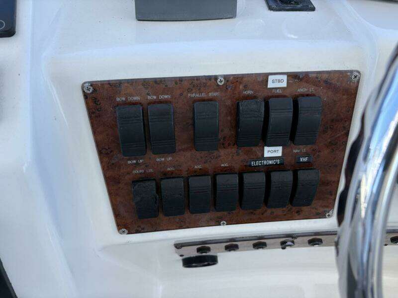 LOLA S ARK III 45ft Silverton Yacht For Sale