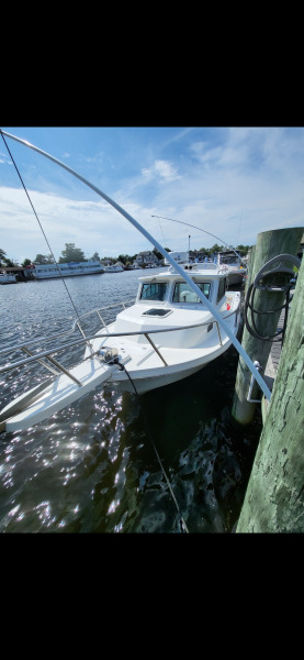 23' 2021 Parker 2320 SL Sport Cabin