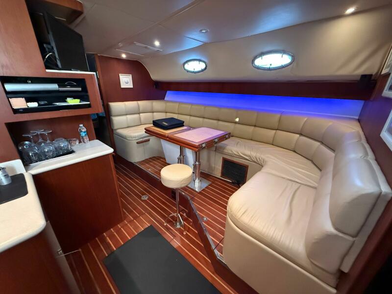 40' 2002 Tiara Yachts 4000 Express