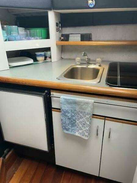 30ft Bayliner Yacht For Sale