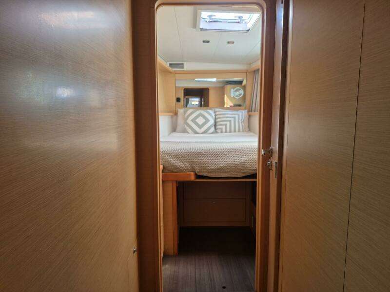 Miss Summer 45ft Lagoon Yacht For Sale