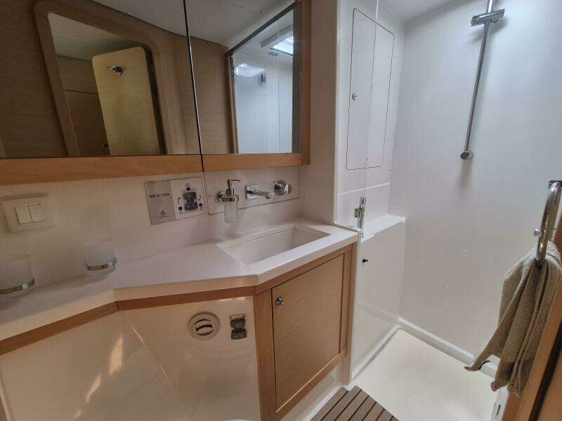 Miss Summer 45ft Lagoon Yacht For Sale