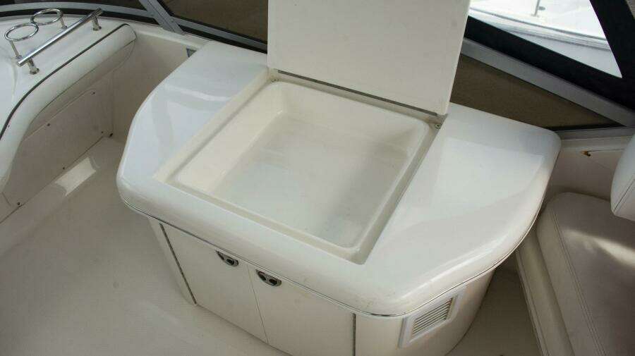 Still Waters 44ft Sea Ray Yacht For Sale