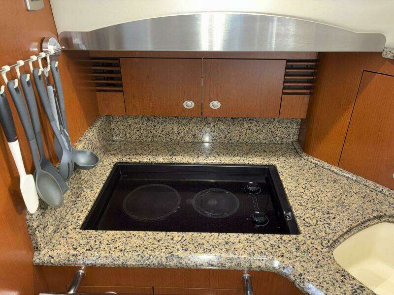 Still Waters 44ft Sea Ray Yacht For Sale