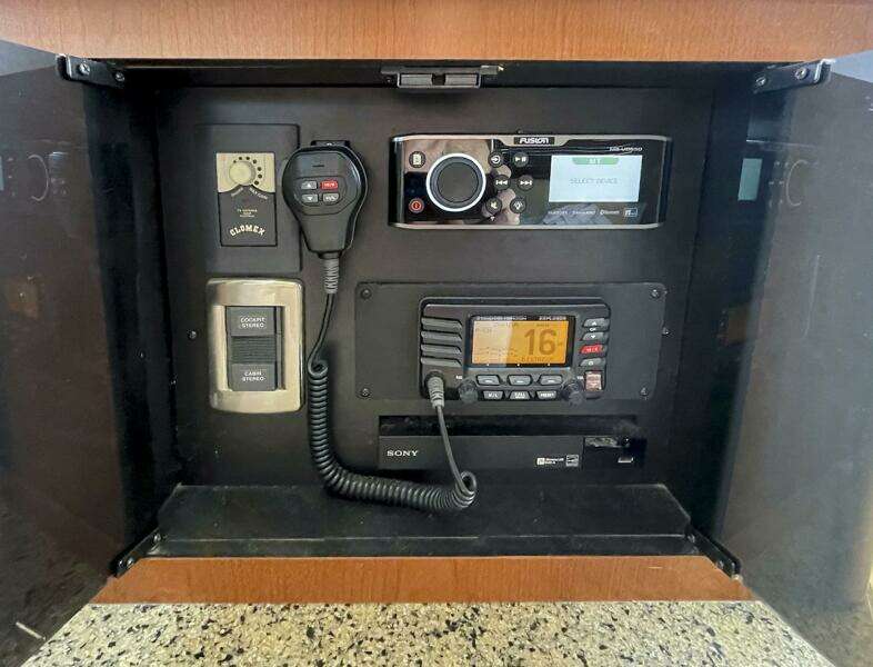 Still Waters 44ft Sea Ray Yacht For Sale