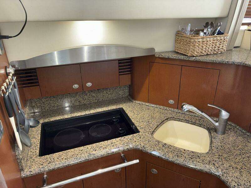 Still Waters 44ft Sea Ray Yacht For Sale