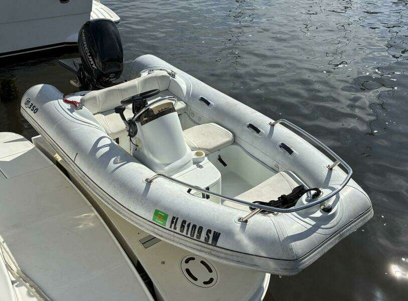 Still Waters 44ft Sea Ray Yacht For Sale