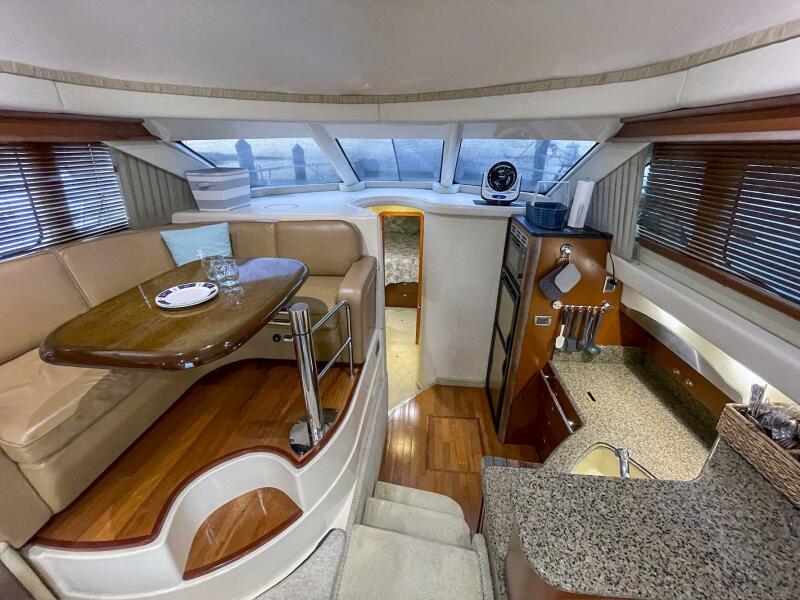 44' 2007 Sea Ray 44 Sedan Bridge