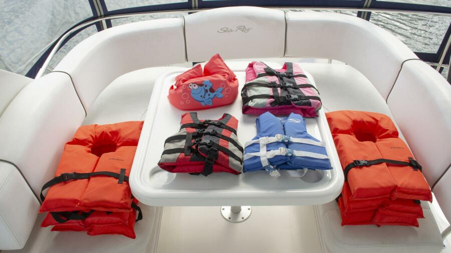 44' 2007 Sea Ray 44 Sedan Bridge