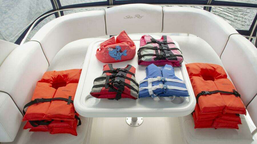 Still Waters 44ft Sea Ray Yacht For Sale