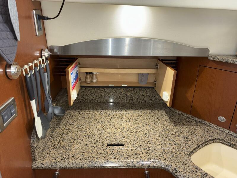 44' 2007 Sea Ray 44 Sedan Bridge