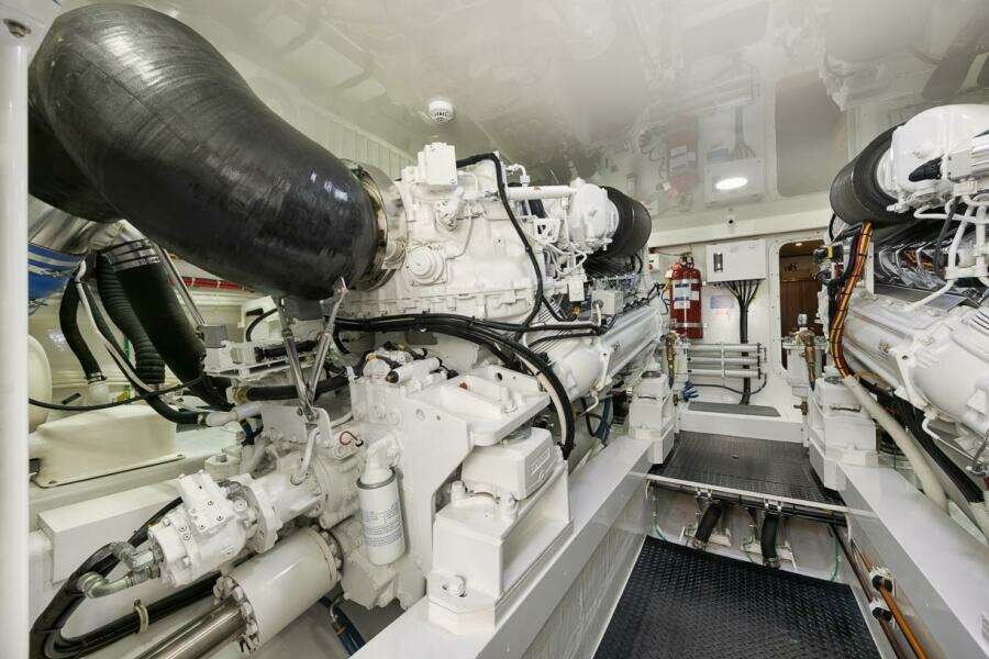 Viking 68 JO-LI - Engine Room