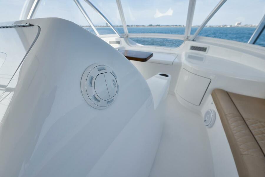 68' 2019 Viking 68 Convertible