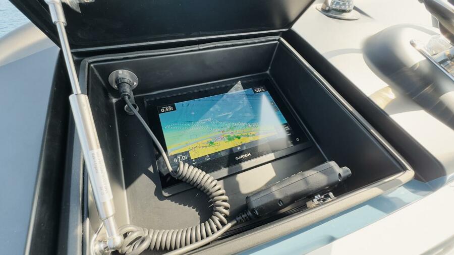 68' 2019 Viking 68 Convertible