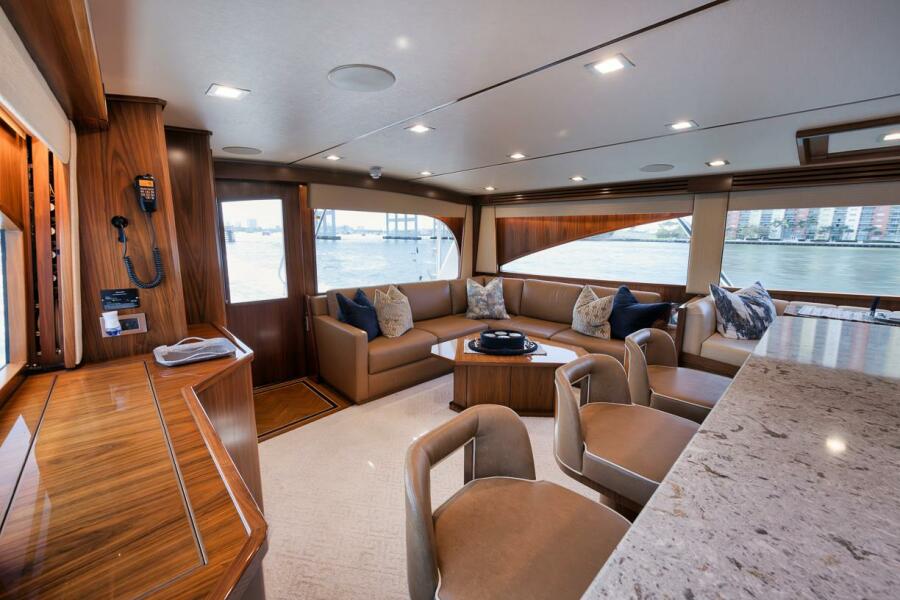 68' 2019 Viking 68 Convertible