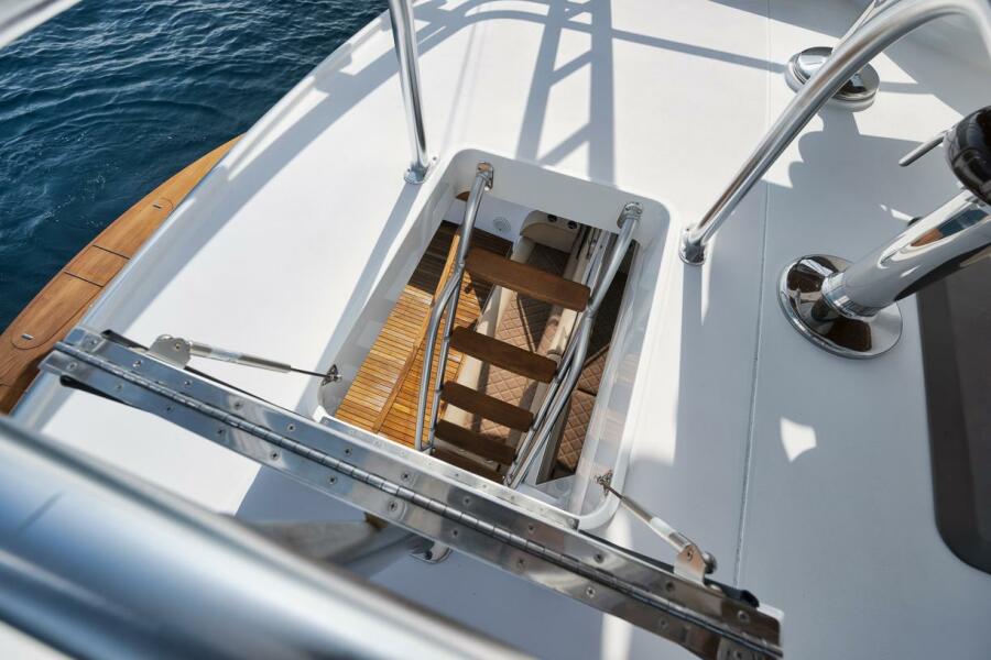 68' 2019 Viking 68 Convertible