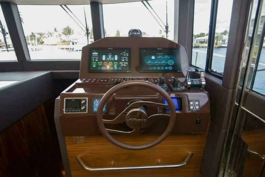 58' 2019 Sundeck Yachts 580 Sport