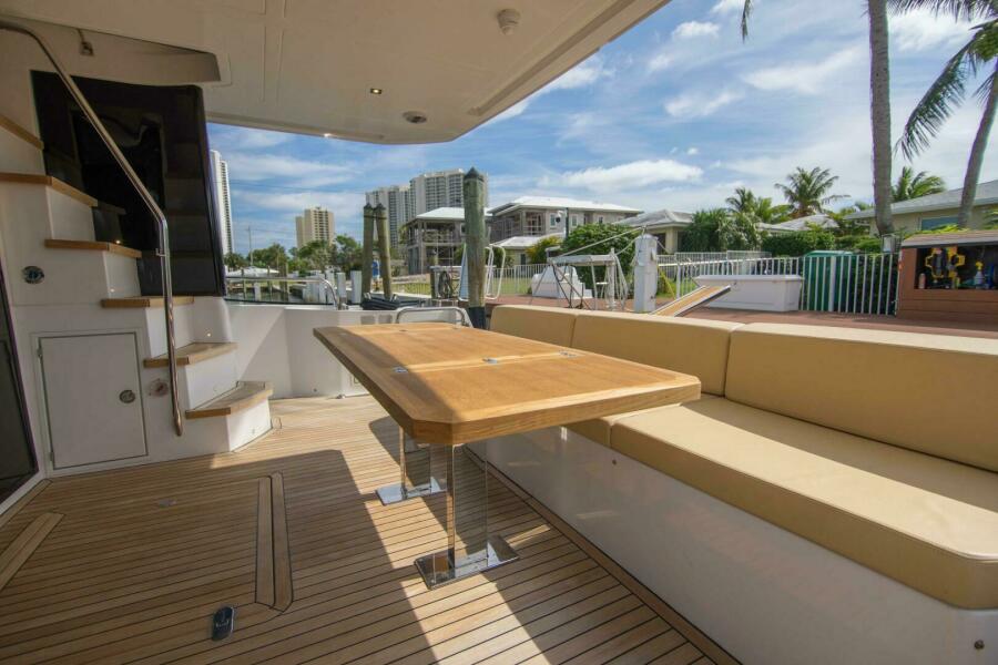 58' 2019 Sundeck Yachts 580 Sport