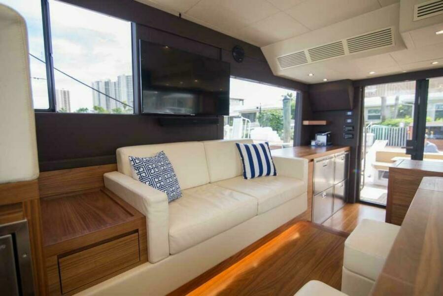 58' 2019 Sundeck Yachts 580 Sport
