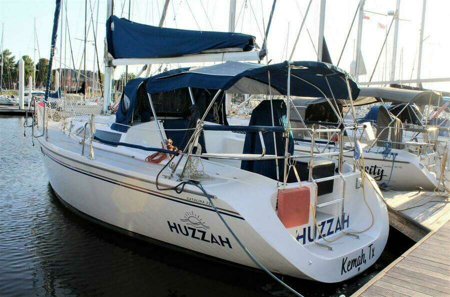 HUZZAH 32ft Catalina Yacht For Sale