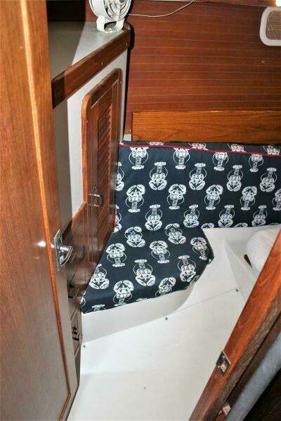 HUZZAH 32ft Catalina Yacht For Sale