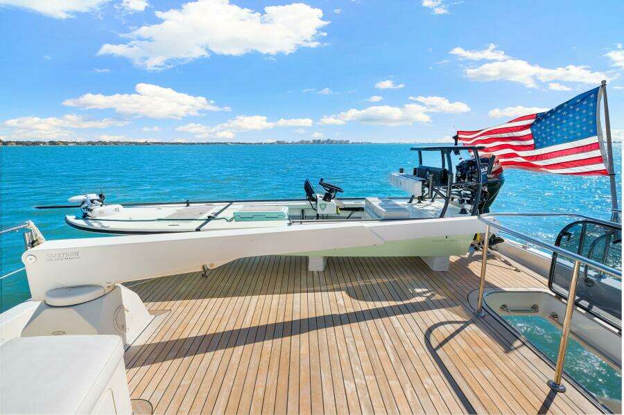 2010 83 Ocean Alexander Motor Yacht 'Relentless'