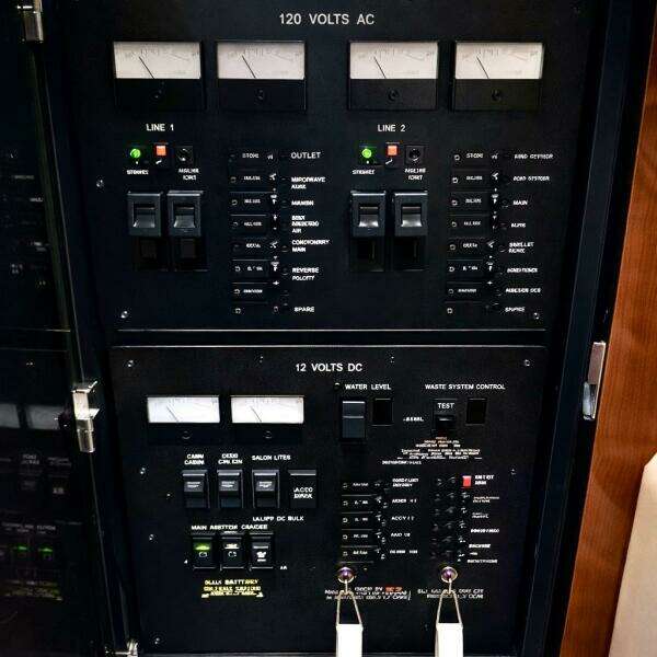 GOOD TROUBLE 39ft Sea Ray Yacht For Sale