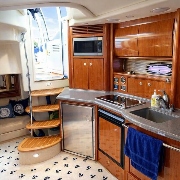 39' 2004 Sea Ray 390 Sundancer