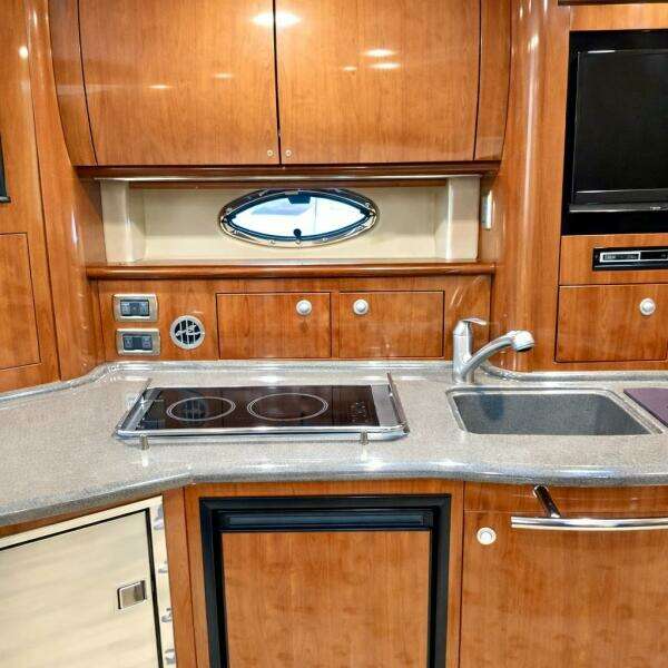GOOD TROUBLE 39ft Sea Ray Yacht For Sale