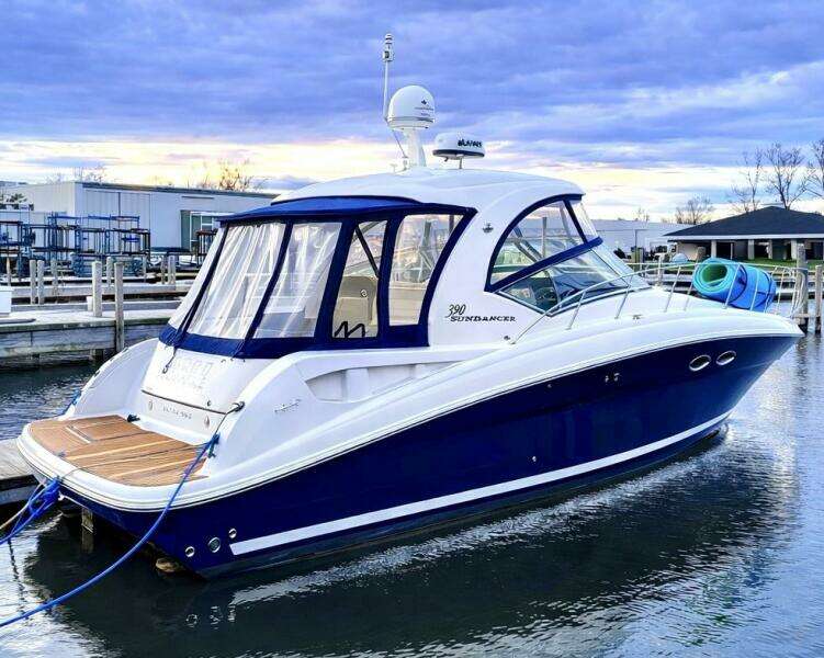 GOOD TROUBLE 39ft Sea Ray Yacht For Sale