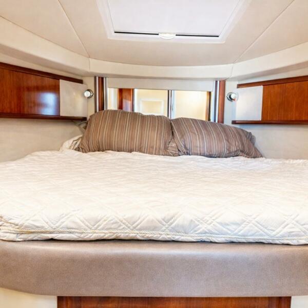 39' 2004 Sea Ray 390 Sundancer