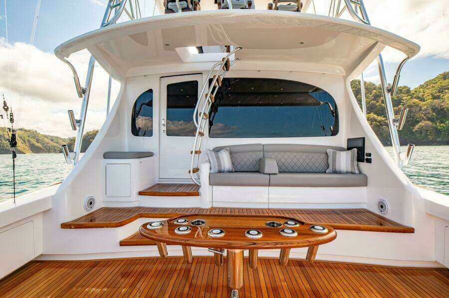 2023 Viking 64 Convertible