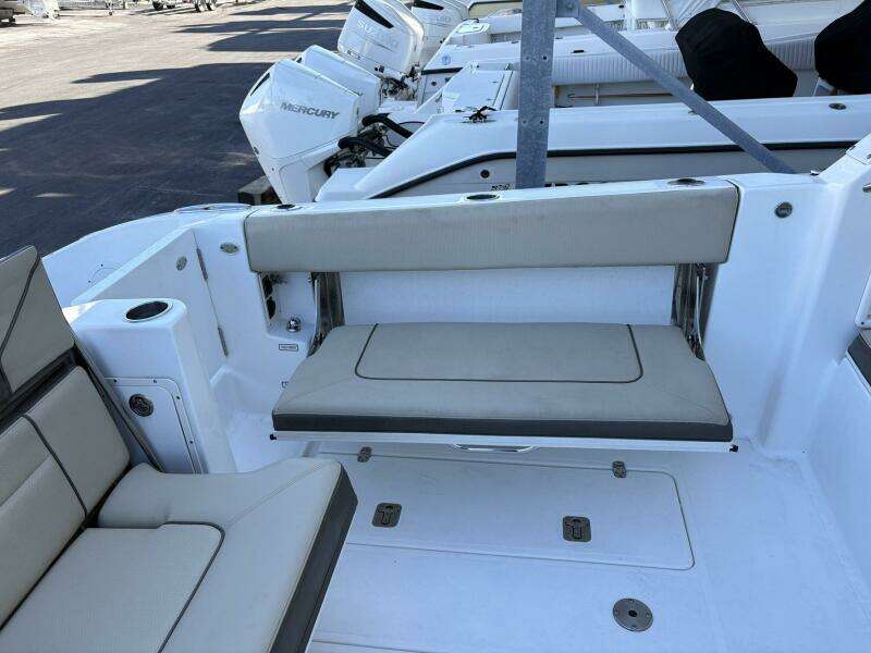 Famille 36ft Pursuit Yacht For Sale