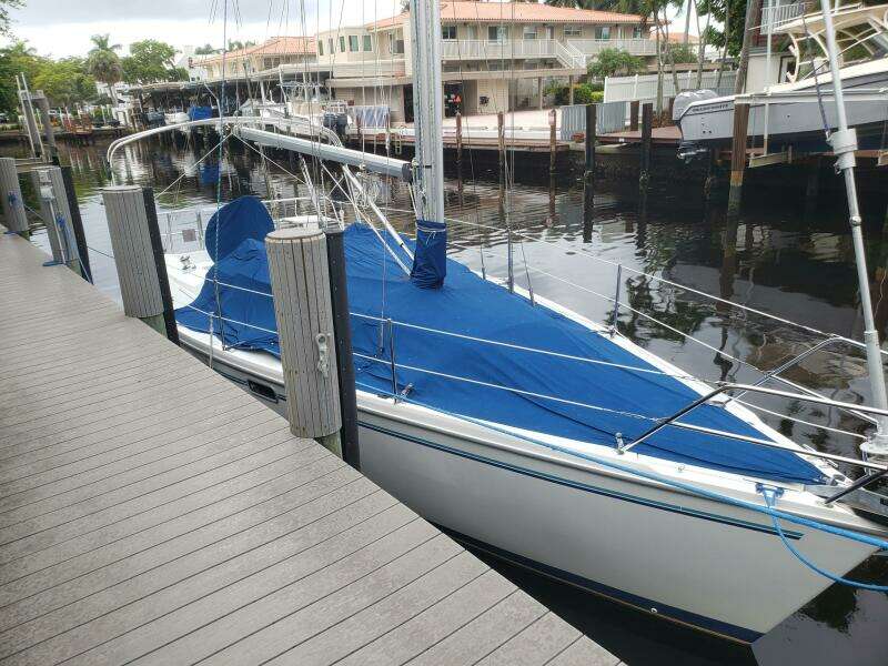 Beta Wave  32ft Catalina Yacht For Sale