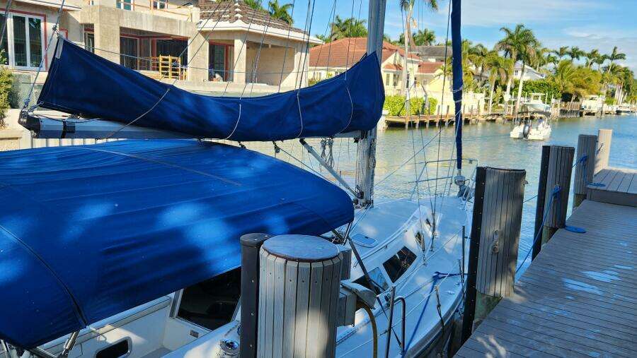 Beta Wave  32ft Catalina Yacht For Sale