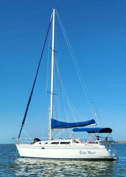 Beta Wave  32ft Catalina Yacht For Sale