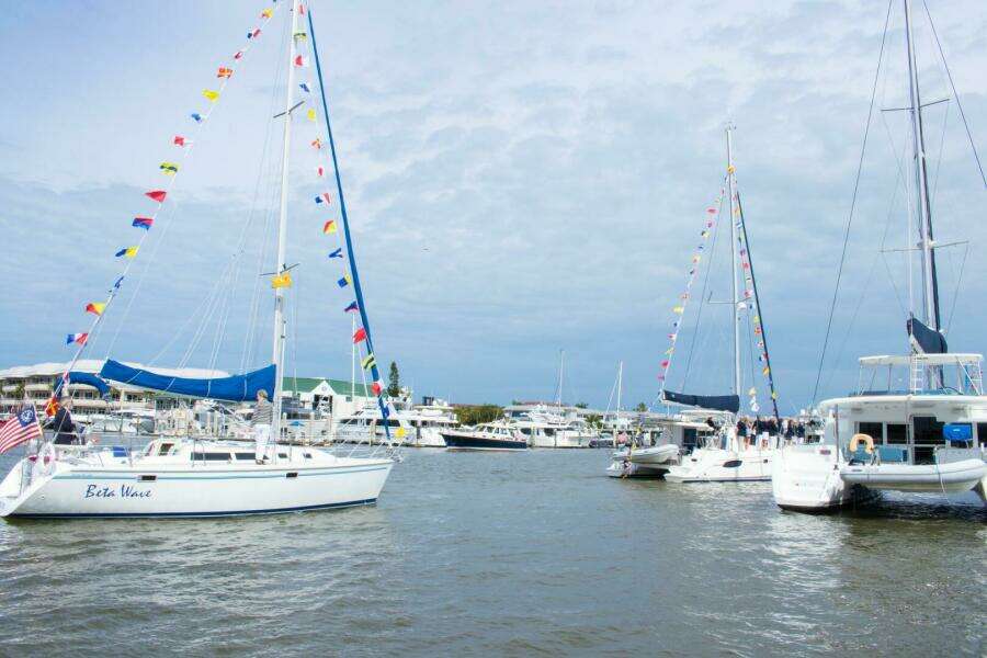 Beta Wave  32ft Catalina Yacht For Sale