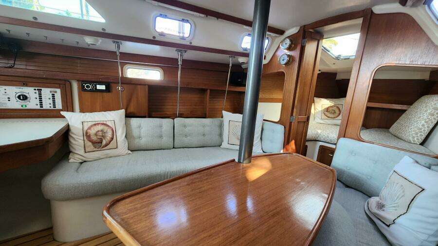 Beta Wave  32ft Catalina Yacht For Sale