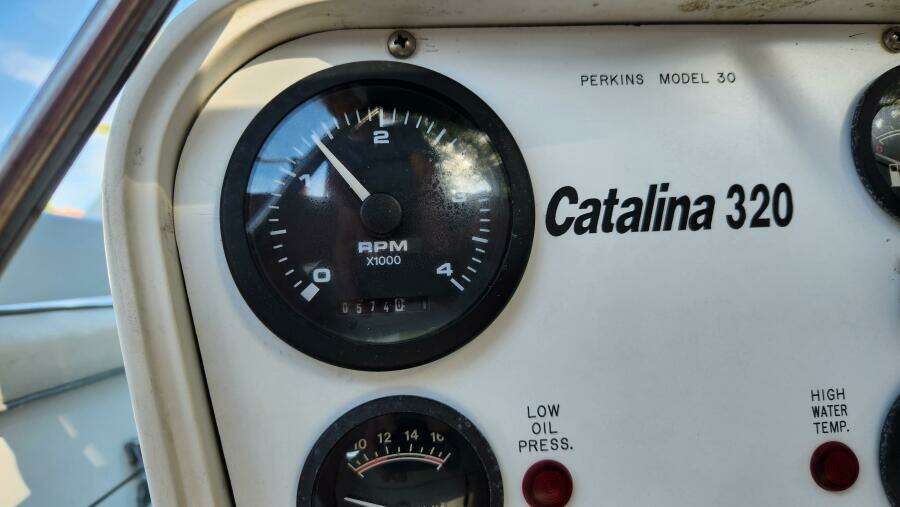 Beta Wave  32ft Catalina Yacht For Sale
