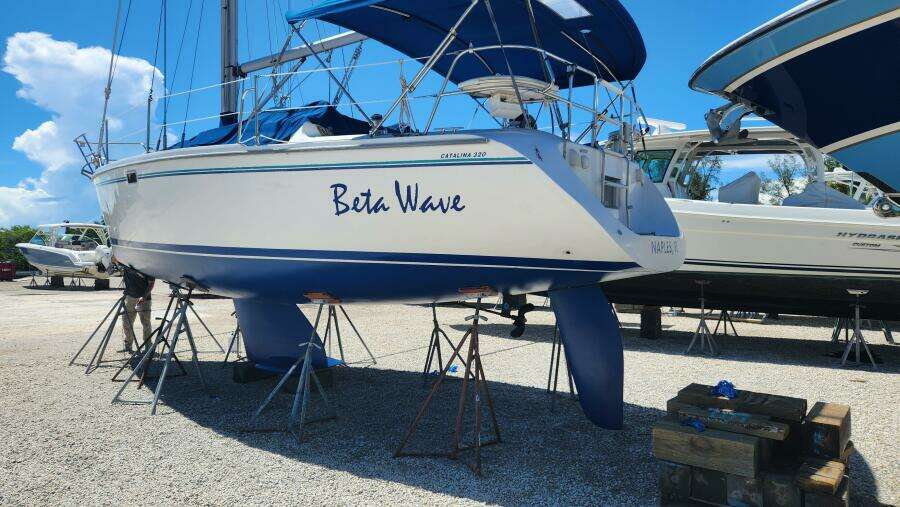 Beta Wave  32ft Catalina Yacht For Sale