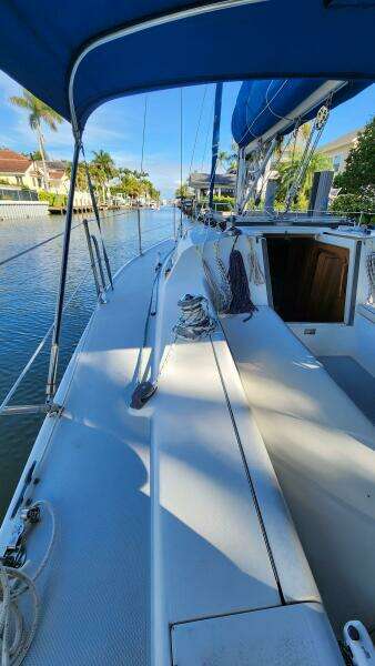Beta Wave  32ft Catalina Yacht For Sale