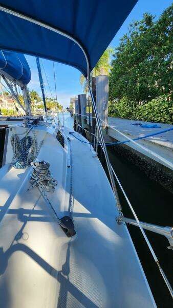 Beta Wave  32ft Catalina Yacht For Sale