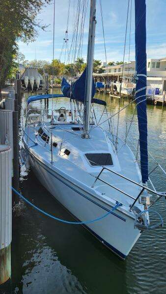 Beta Wave  32ft Catalina Yacht For Sale