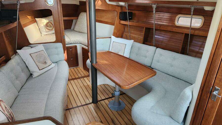 Beta Wave  32ft Catalina Yacht For Sale