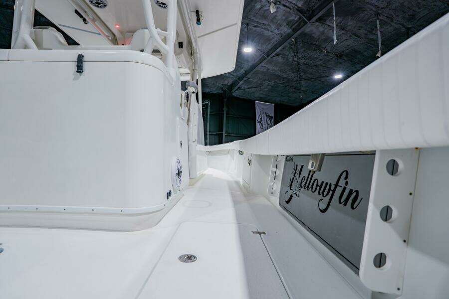 39ft Yellowfin Yacht For Sale