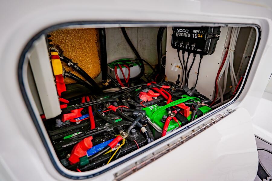 39' 2012 Yellowfin 39 Offshore